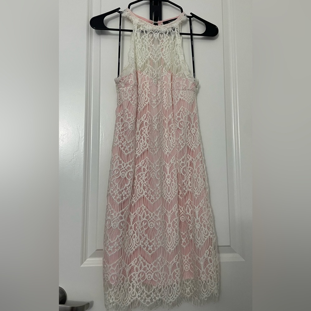 Forever 21 Pink Lace Dress